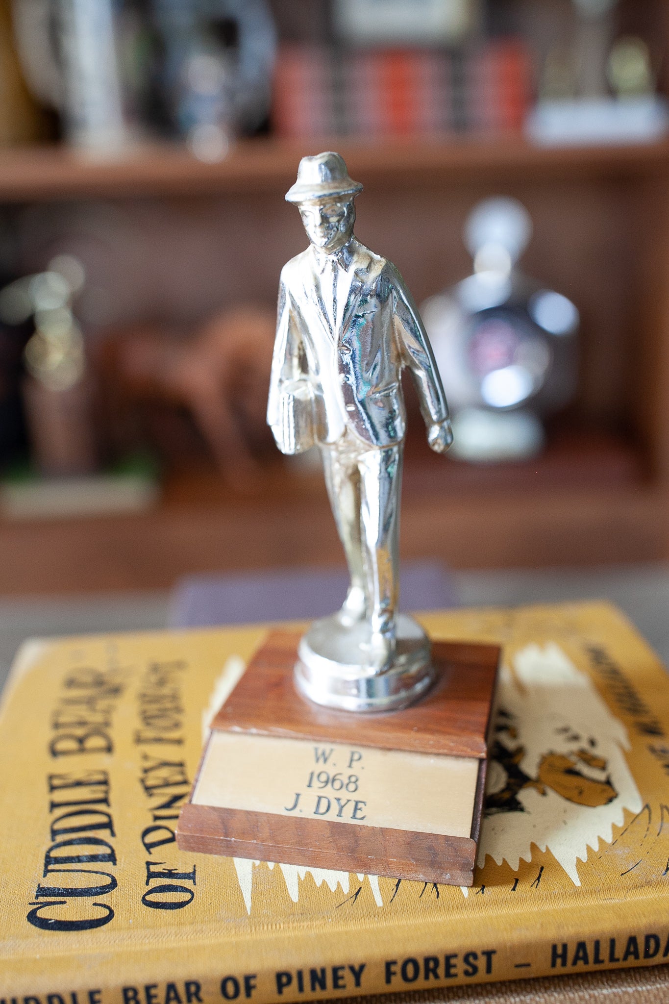 Salesman Trophy - Business Vintage Trophy