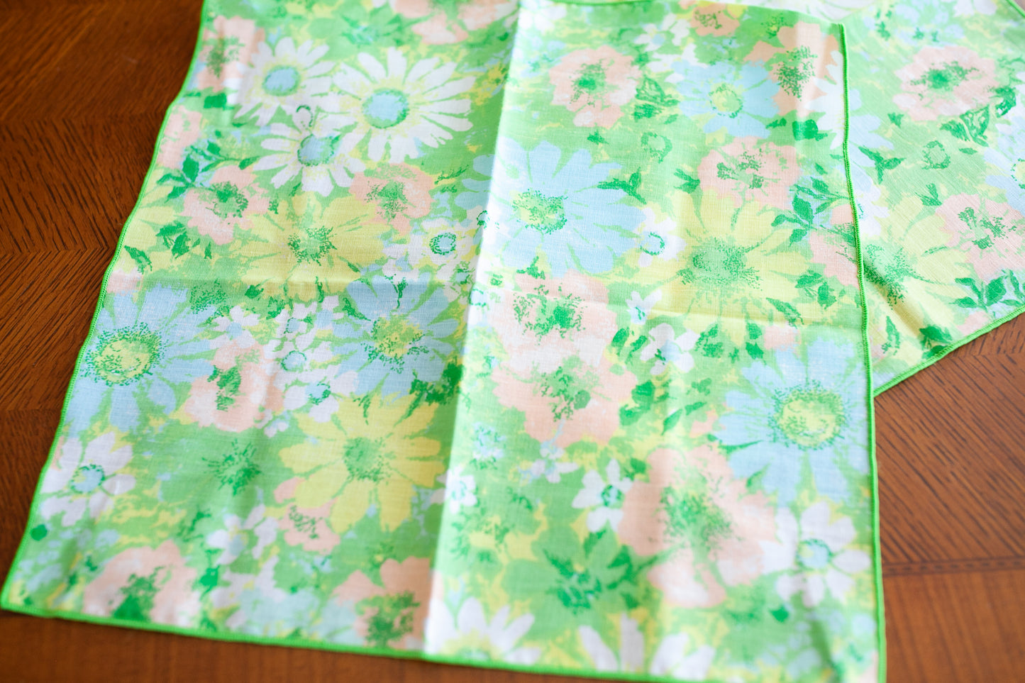 Vintage Hanky- Vintage Napkins-Retro Floral - Paper Napkins