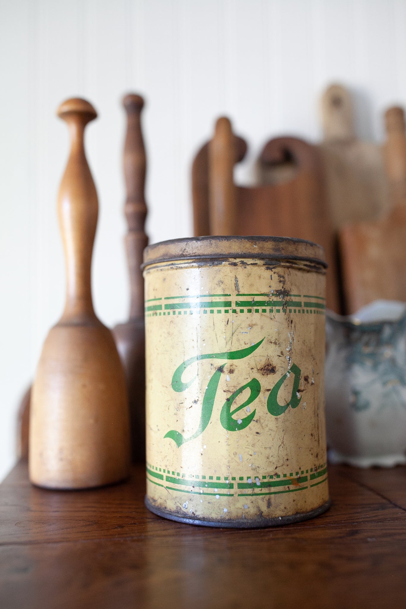 Vintage Tea tin -Green and yellow