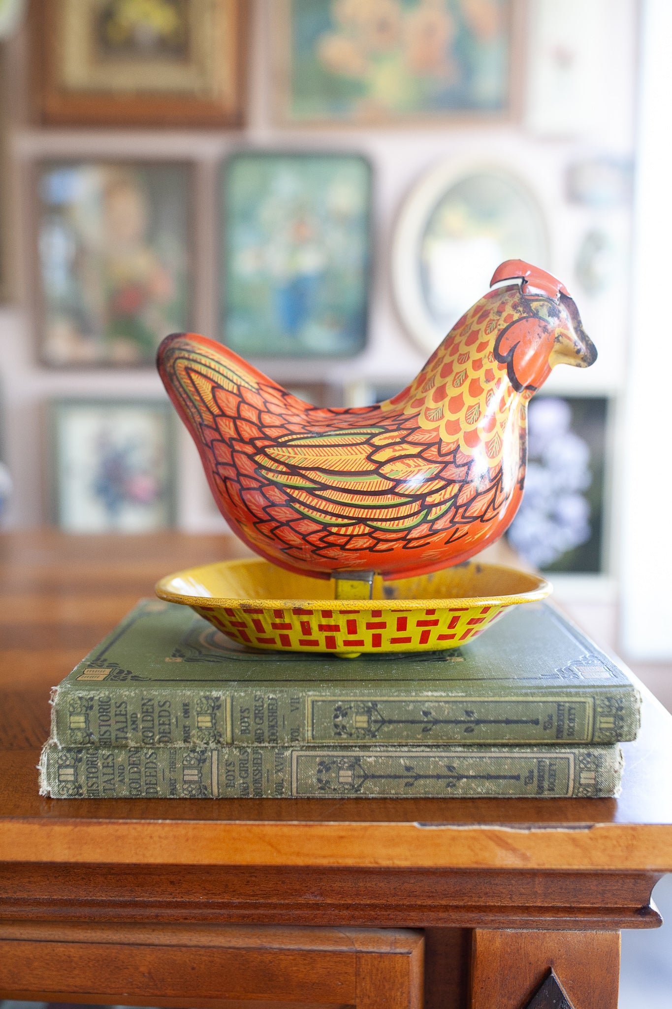 Vintage Toy- vintage Nesting Chicken- Vintage Large Egg Laying Chicken Wyandotte Tin Litho Mechanical Toy