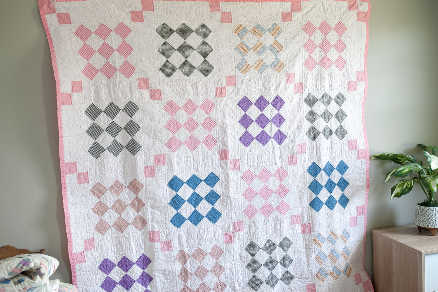 Diamond Quilt - Vintage Quilt - Pink Quilt