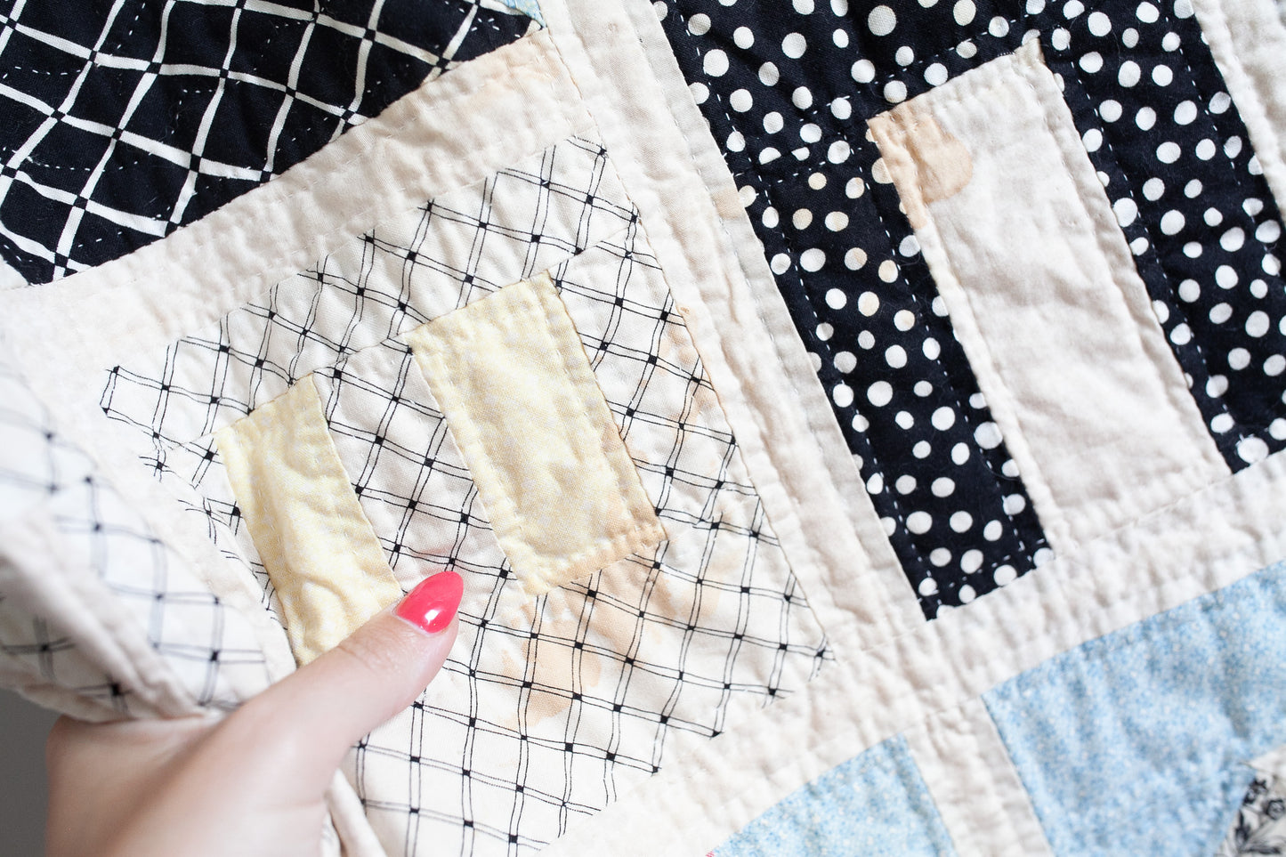 Vintage Quilt- School House Quilt