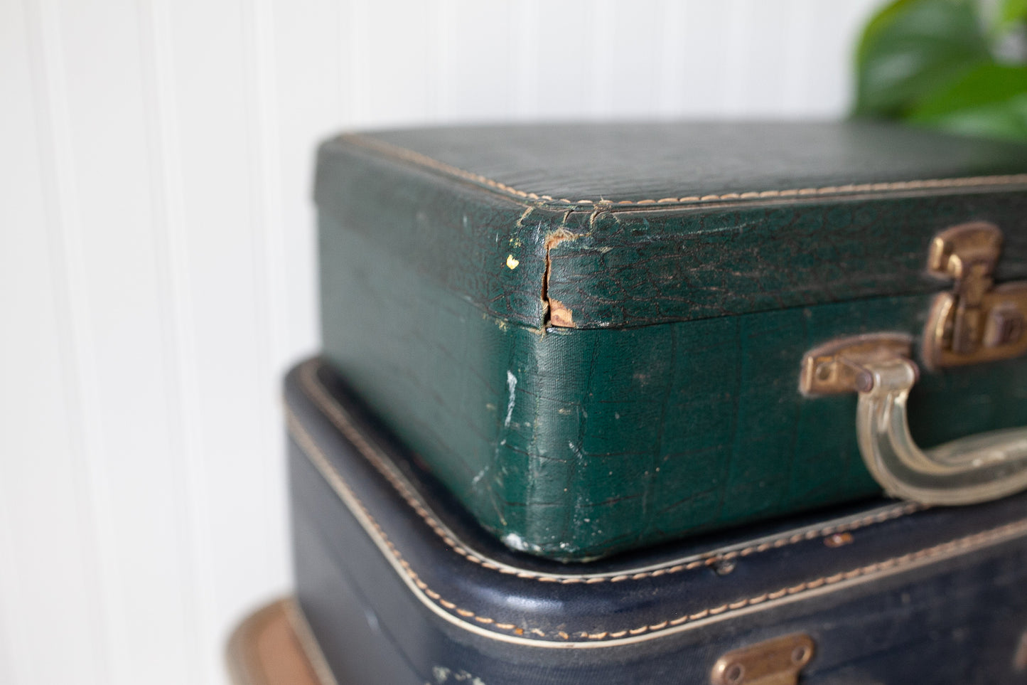 Vintage Luggage- Green Suitcase - Vintage Carry on