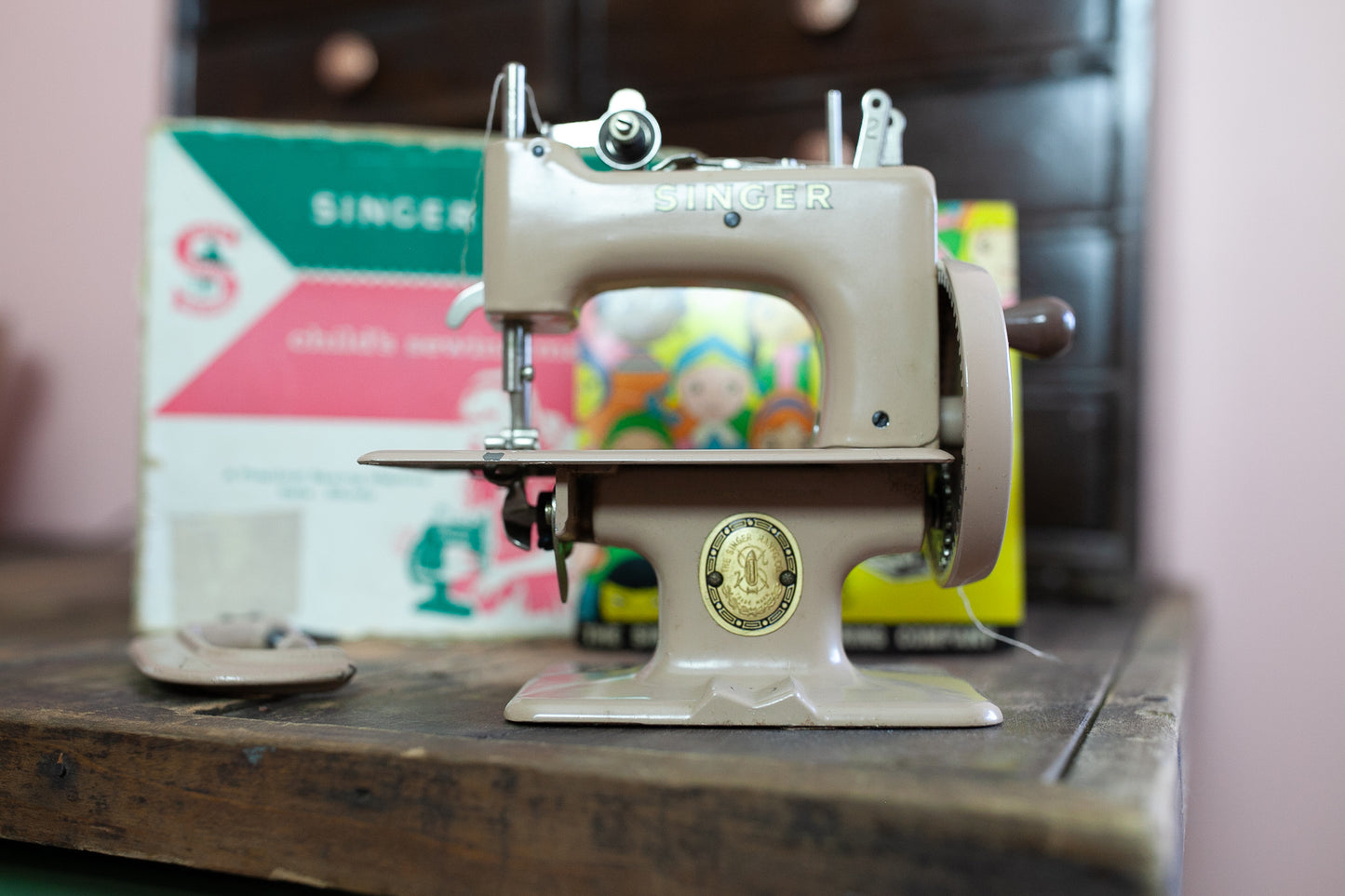 Vintage Singer Sew Handy Children's Sewing Machine Model 20-Vintage Miniature Singer Sewing Machine-Vintage Singer Children's Sewing Machine with Original Box