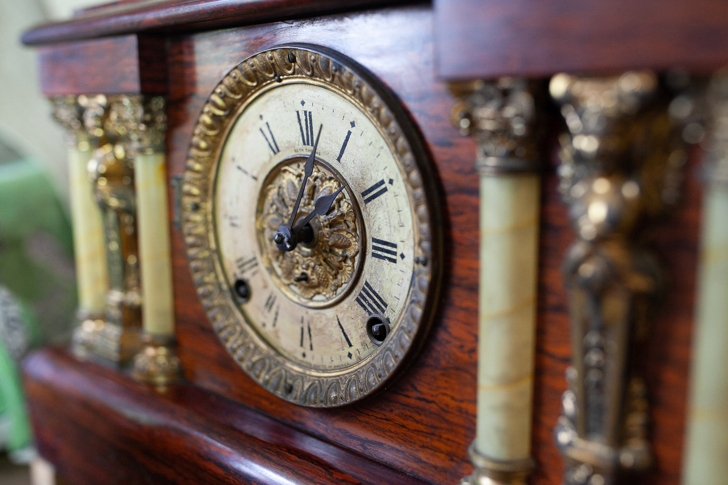 Antique Clock - Not Working Mantle Clock