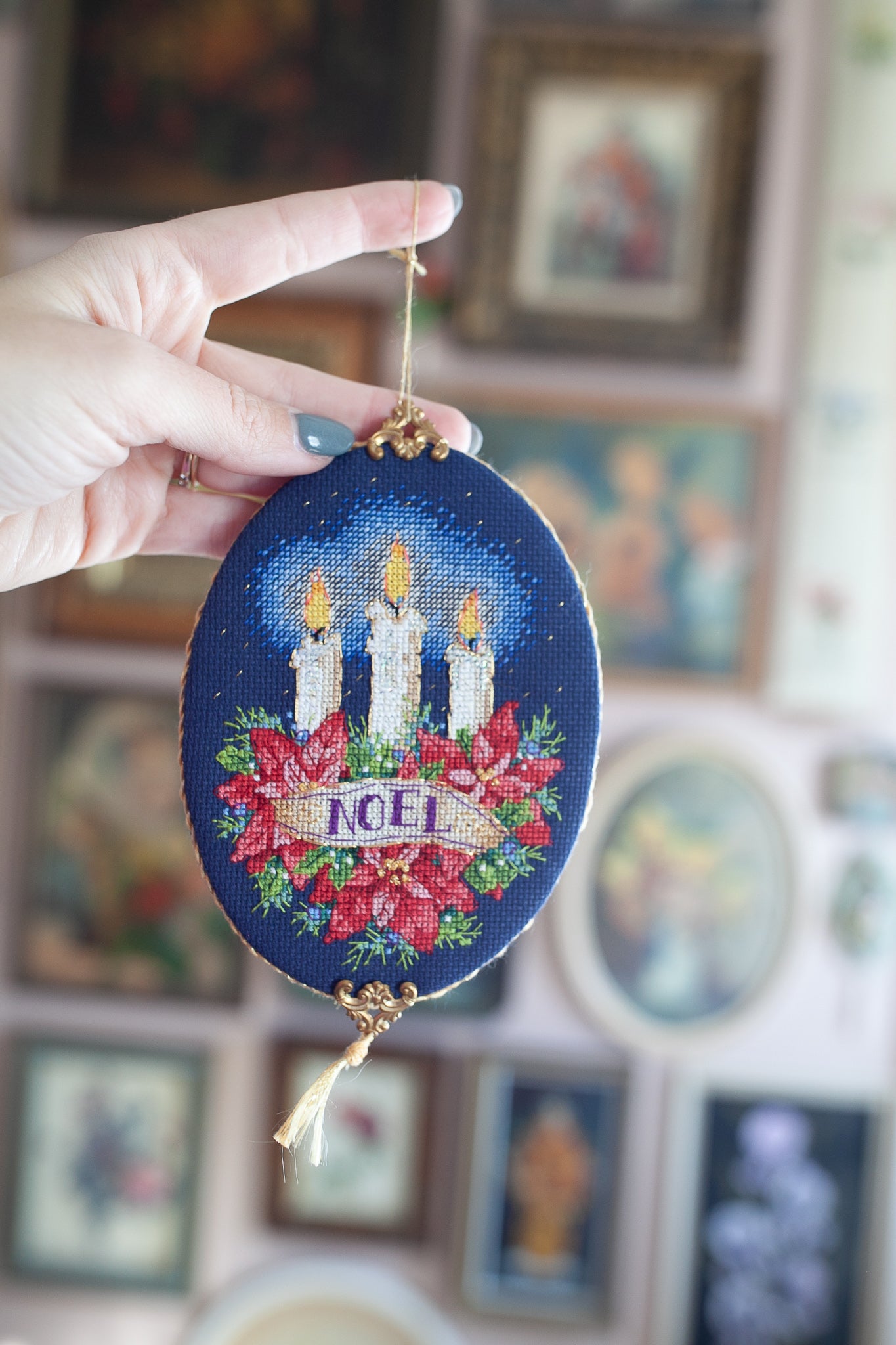 Noel -Cross Stitch -Vintage Noel - Ornament -  Gold Collection Petites Candlelit Noel Christmas Cross Stitch - Completed