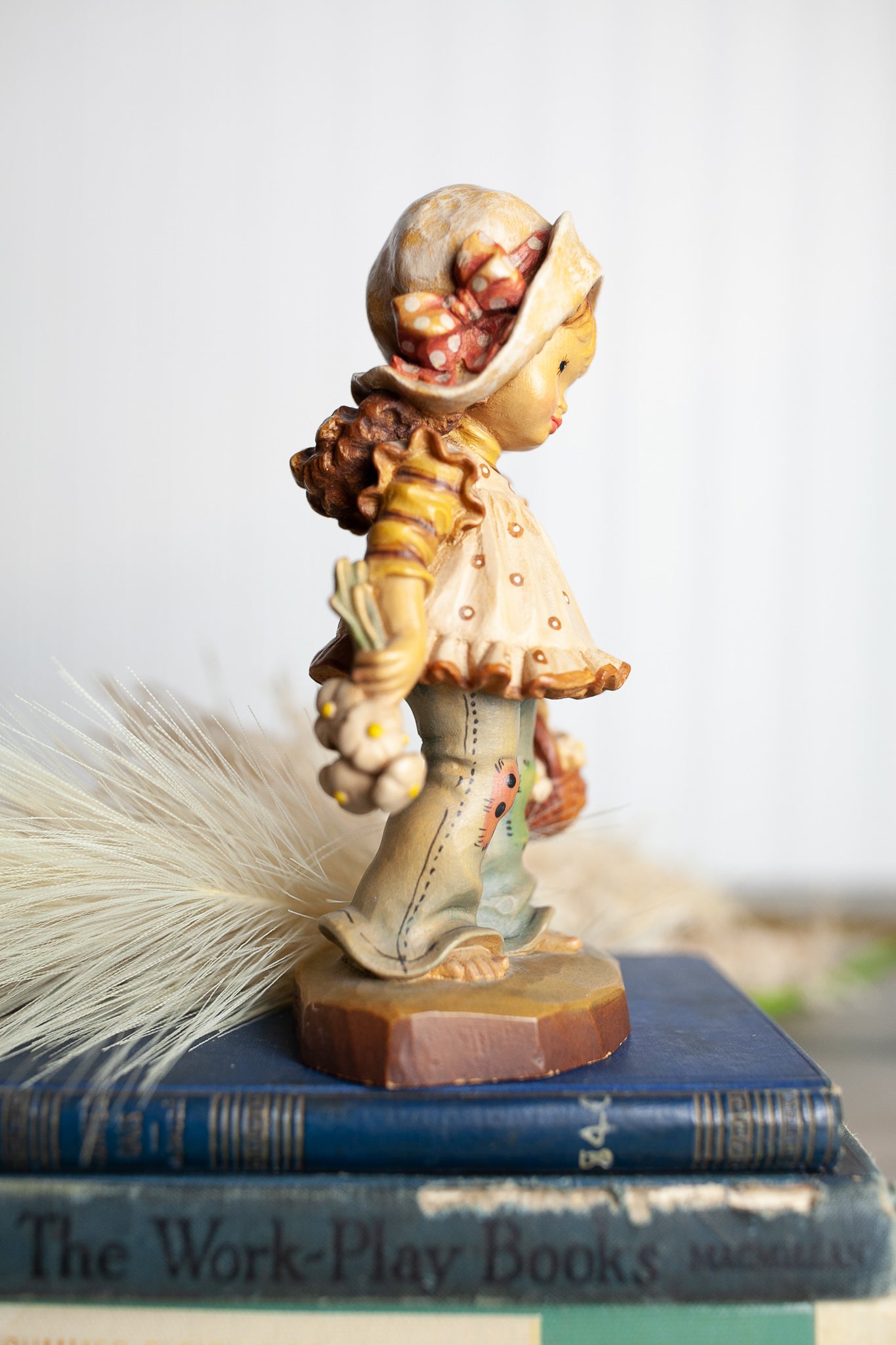 Flowers For You-6" - Sarah Kay Figurines- ANRI- Made in Italy - Wooden Figurine