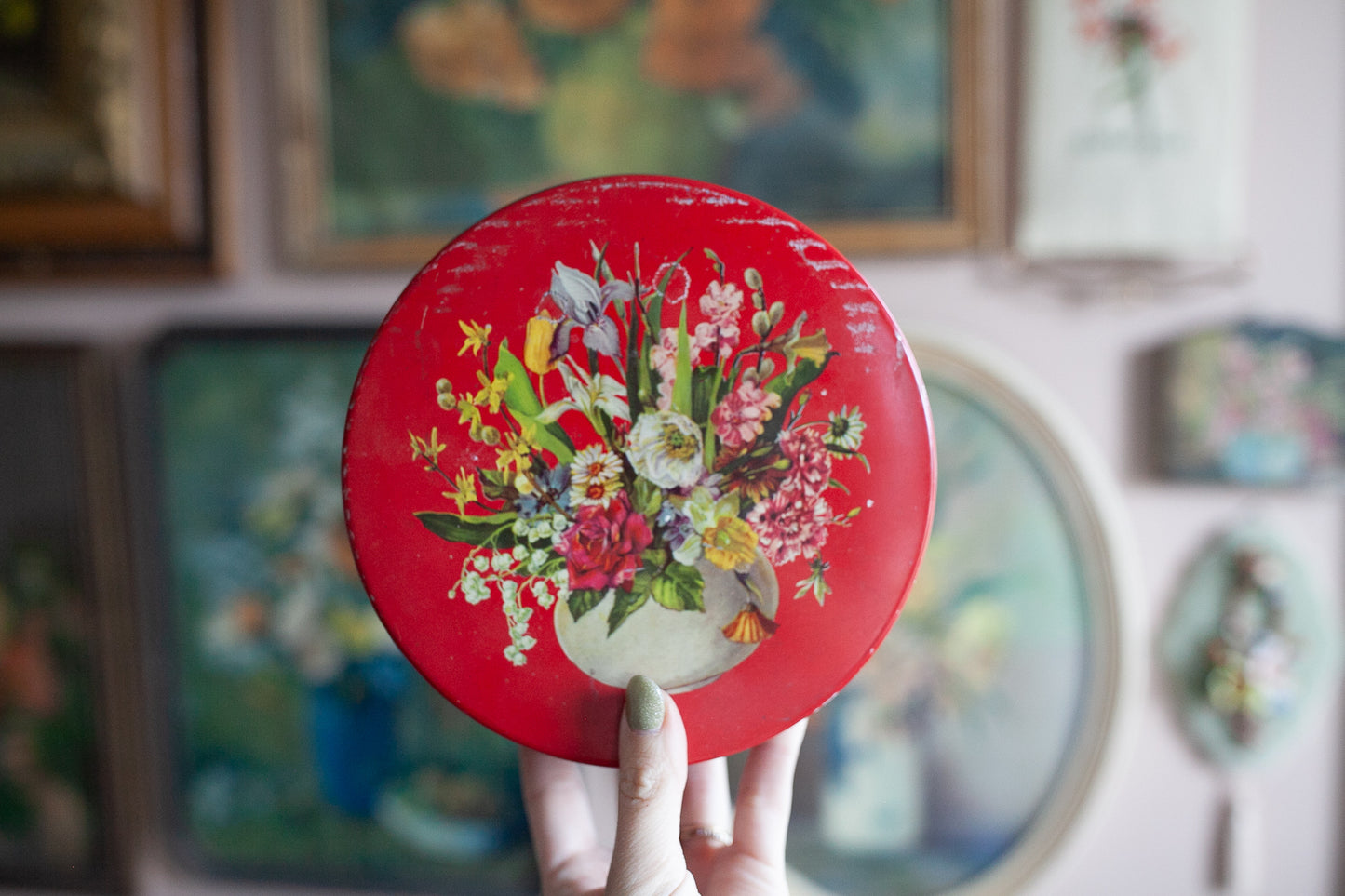 Vintage Floral Tin - Flower Red Tin - Vintage Tin - Candy Tin