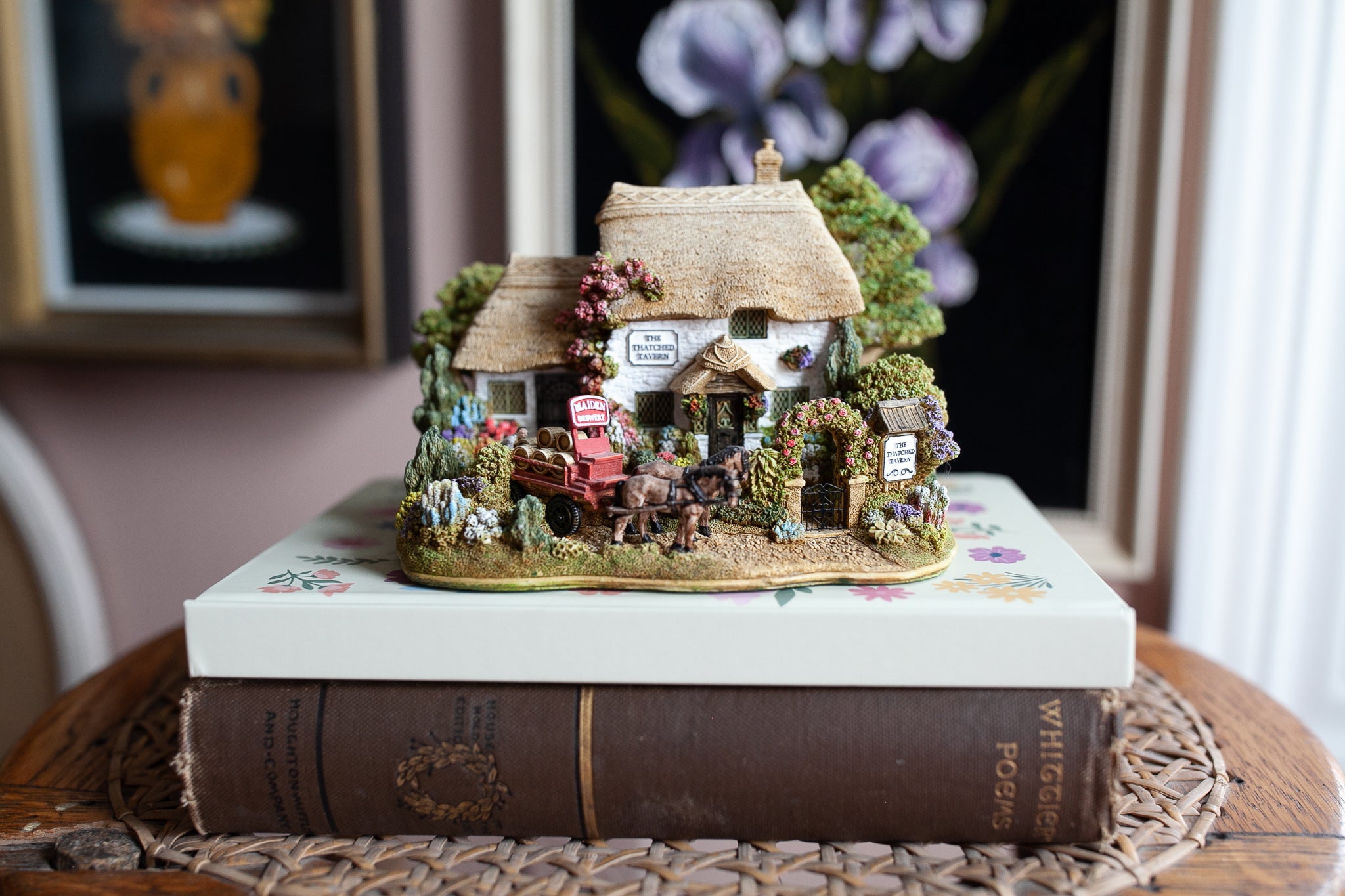 Lilliput Lane House- Roll out the Barrel- The Thatched Tavern