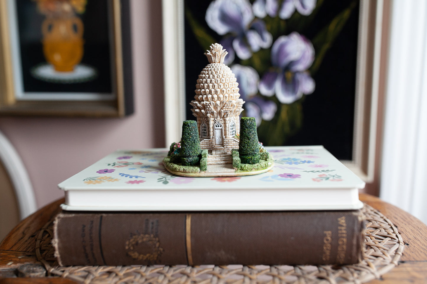 Lilliput Lane- Pineapple House- vintage House-1998