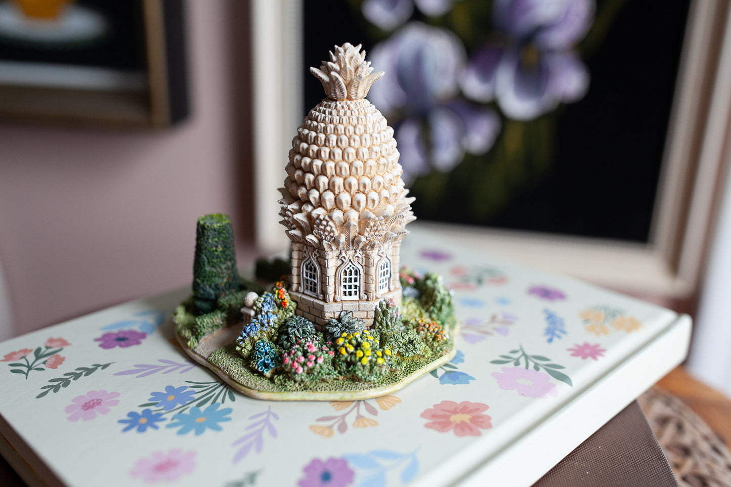 Lilliput Lane- Pineapple House- vintage House-1998