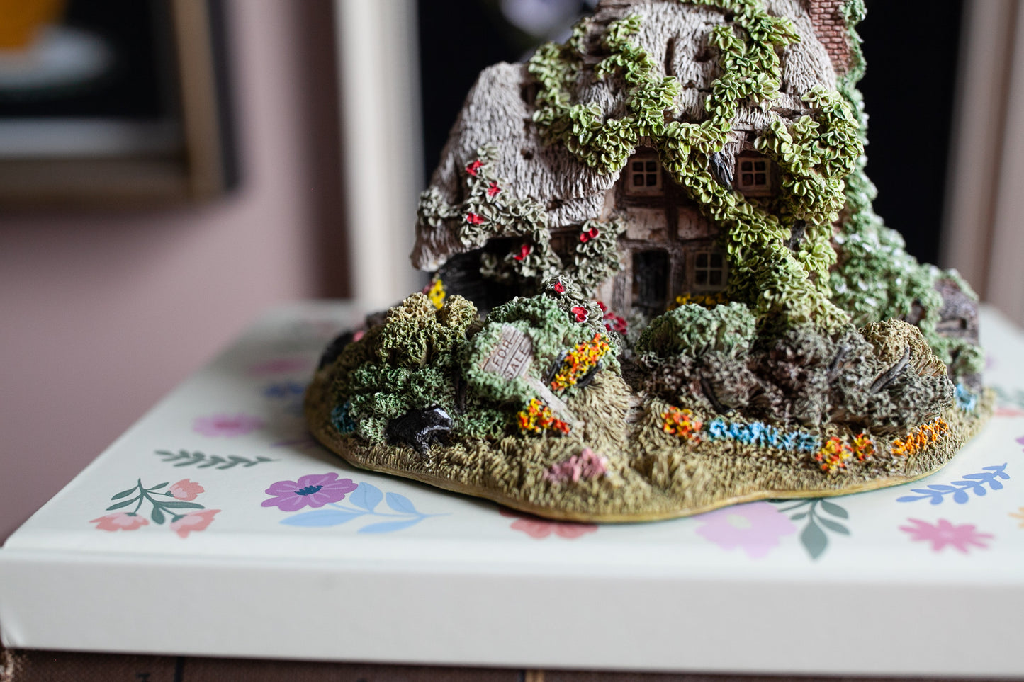 Vintage Lilliput Lane Cottage -Forget me not - Vintage House- Cottage