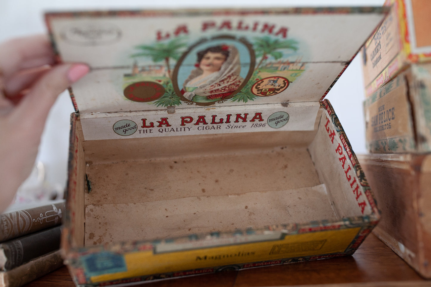 La Palina Magnolias Congress Cigar CO Philadelphia -Vintage Cigar Box