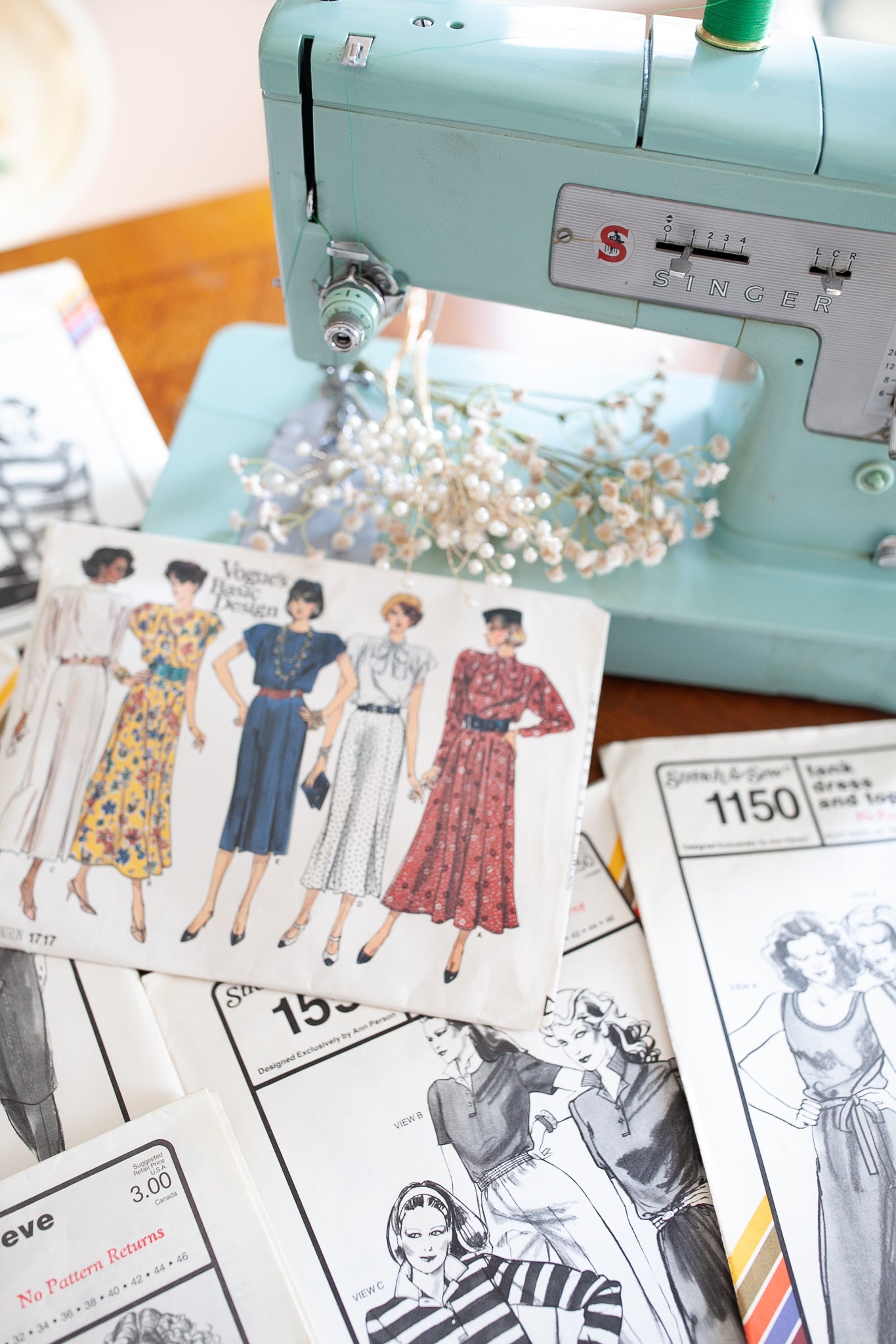 Vintage Sewing Patterns - Stretch&Sew