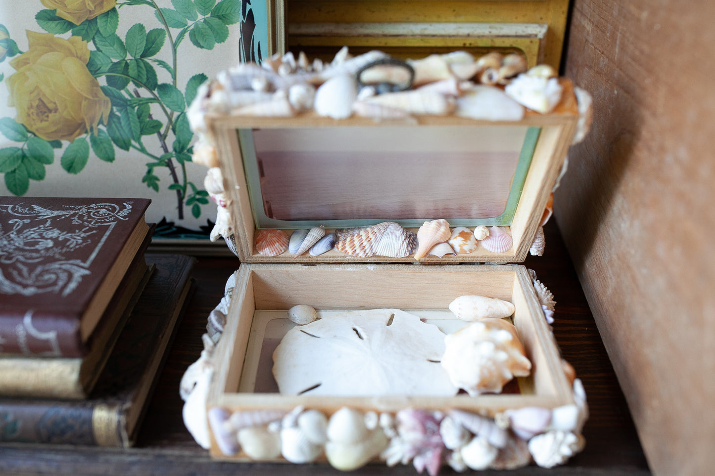 Seashell Box- Vintage Seashell Box - Memory Box- Jewelry Box