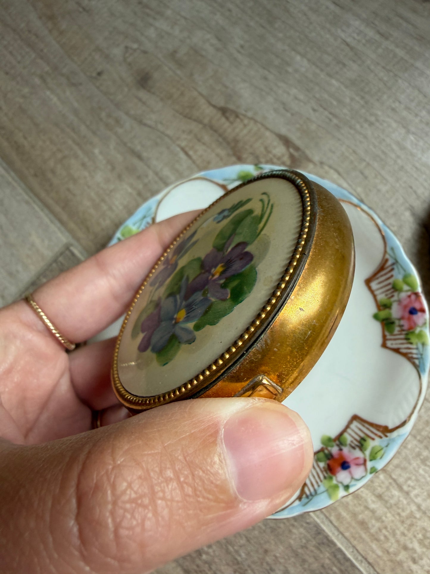 Vintage Compant - Floral