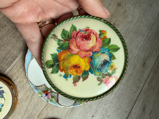 Vintage Floral Powder Compact
