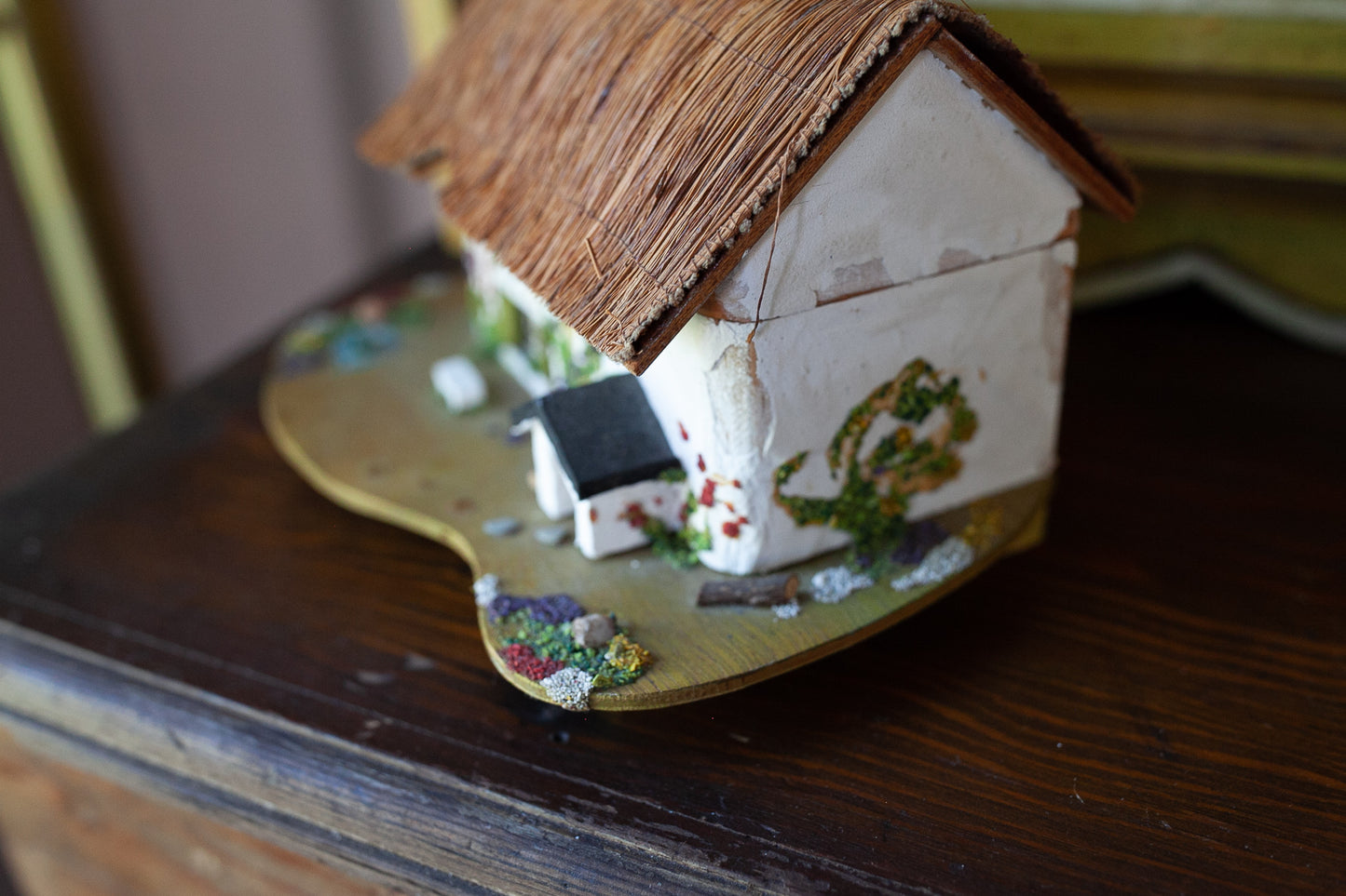 Vintage Cottage - Music Box - Countryside Home -Cottage Trinket box