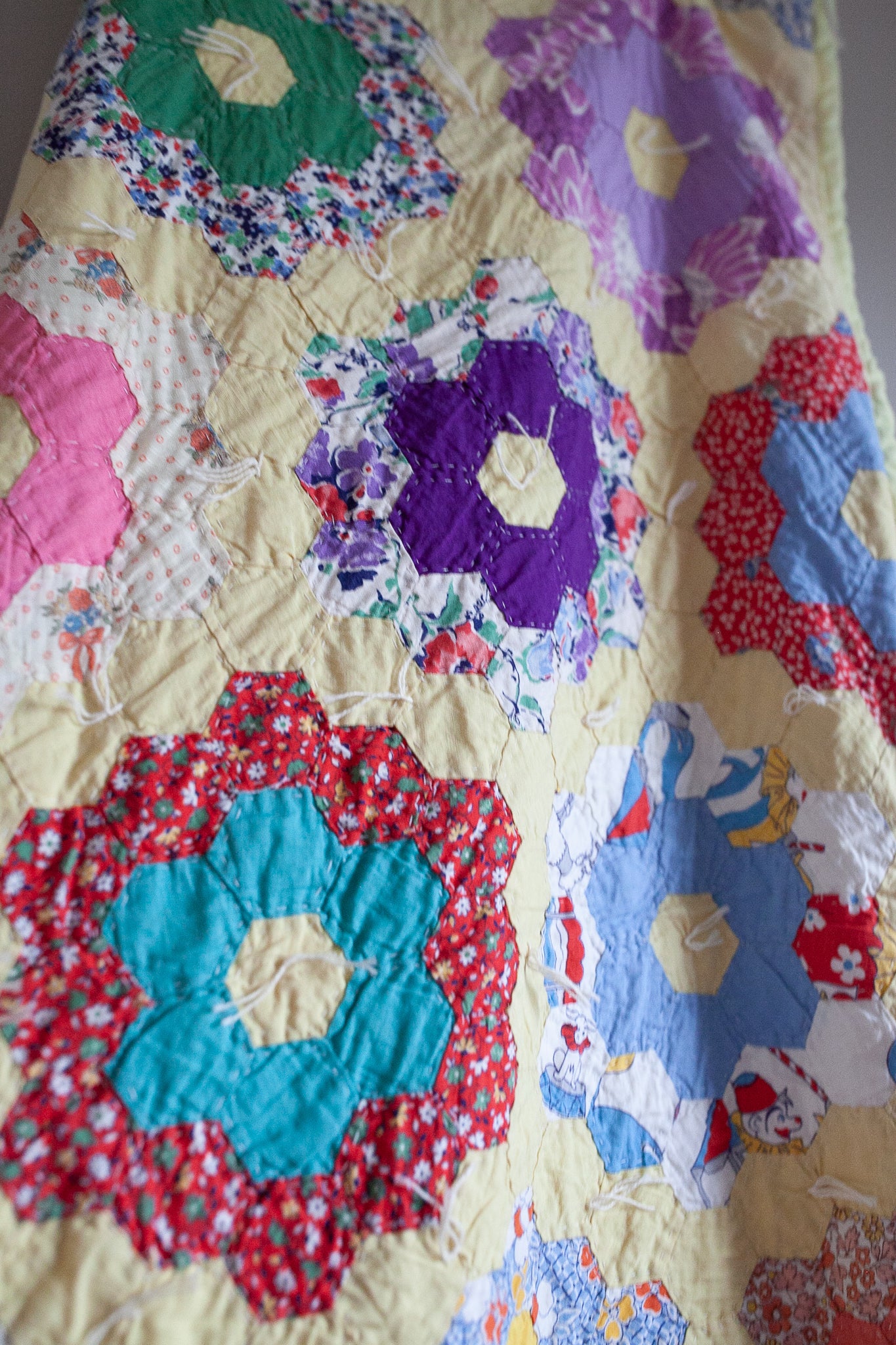 Vintage Grandmother's Garden Quilt- Yellow Quilt