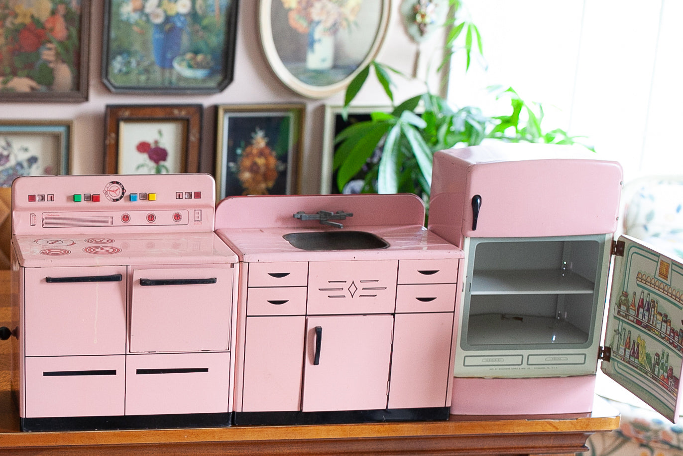 Vintage Pink Oven- Tin Stove- Pink Ovne - Pink Kitchen -Wolverine- Toy Stove