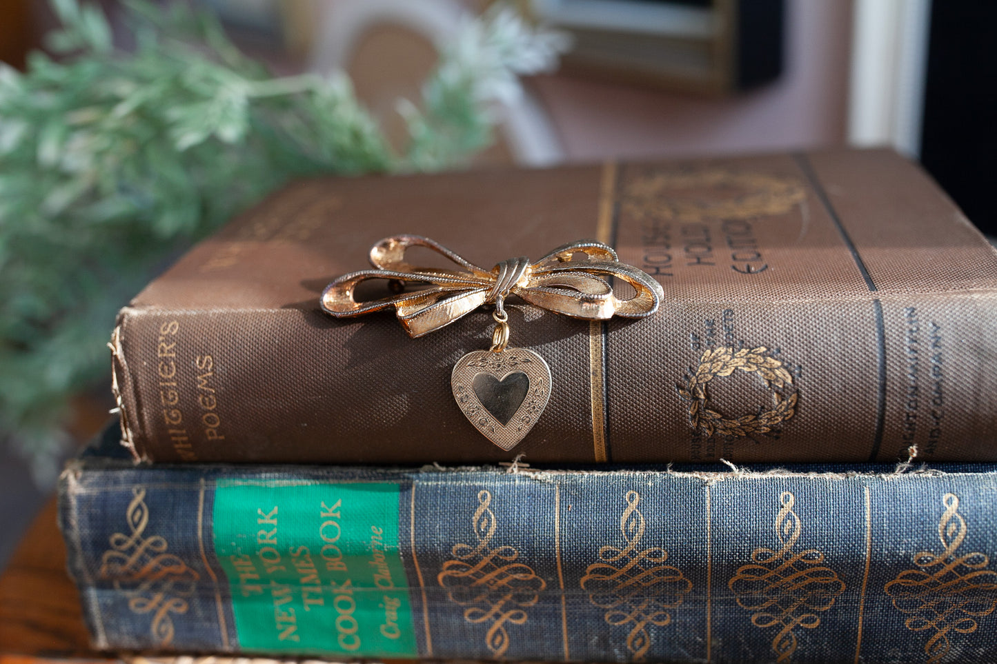 Vintage Bow Pin and Heart Charm- Brooch - Bow Brooch- Vintage Bow Brooch- Heart Charm- Gold