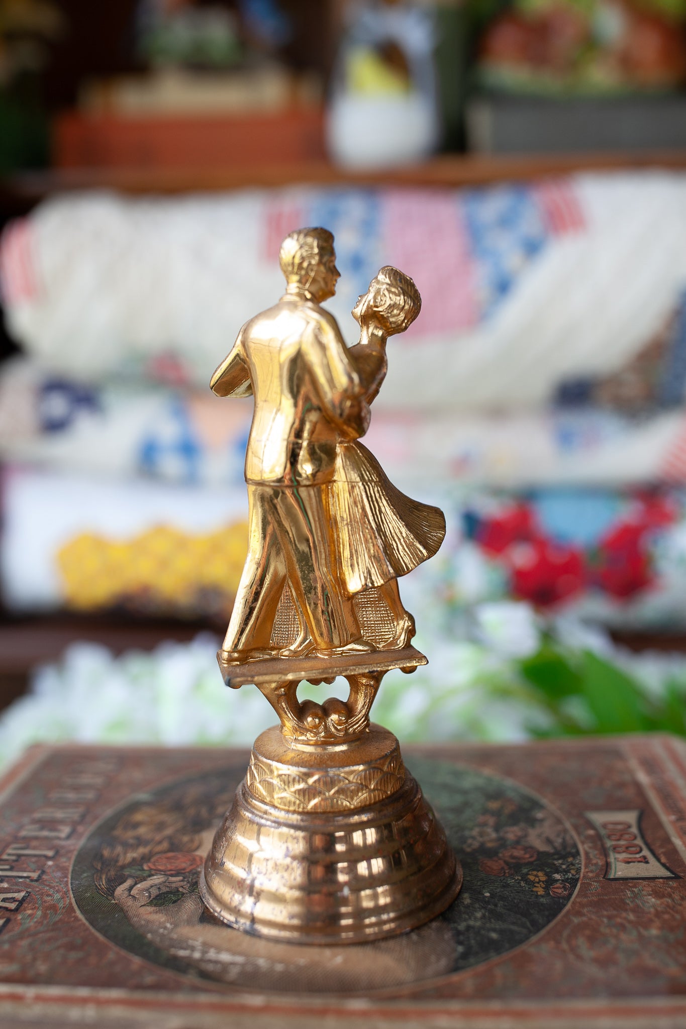 Vintage Trophy Topper - Dancing Couple -Vintage Couple- Anniversary Gift