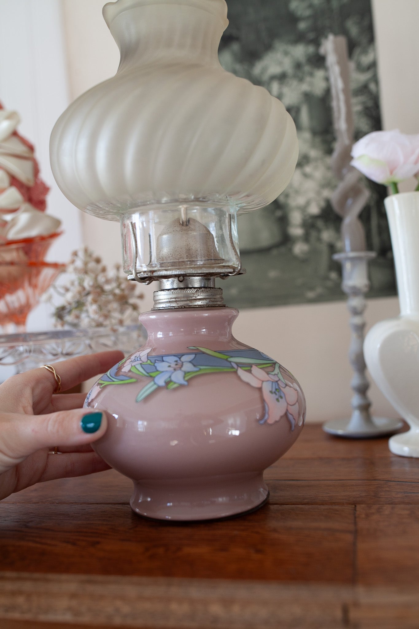 Vintage 1980 Kaadan Ltd Kerosene/Oil lantern - Pink Vintage Oil Lamp