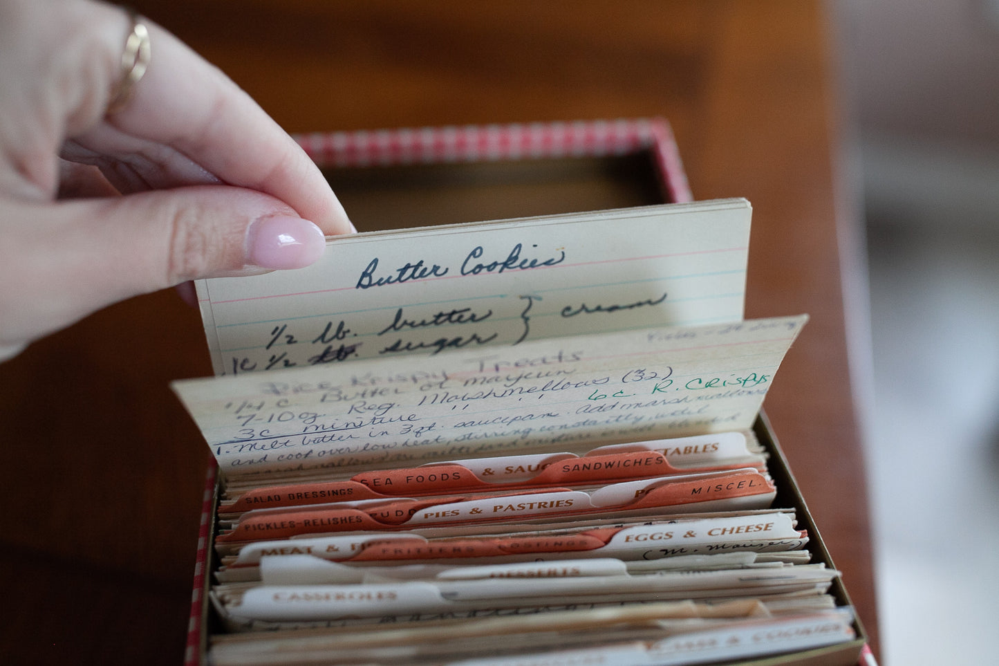 Vintage Recipe Box and Recipes -Apple Box - Recipes