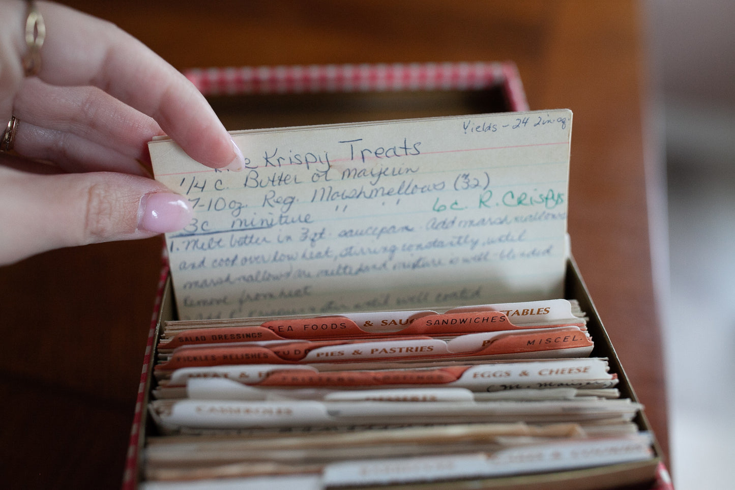 Vintage Recipe Box and Recipes -Apple Box - Recipes