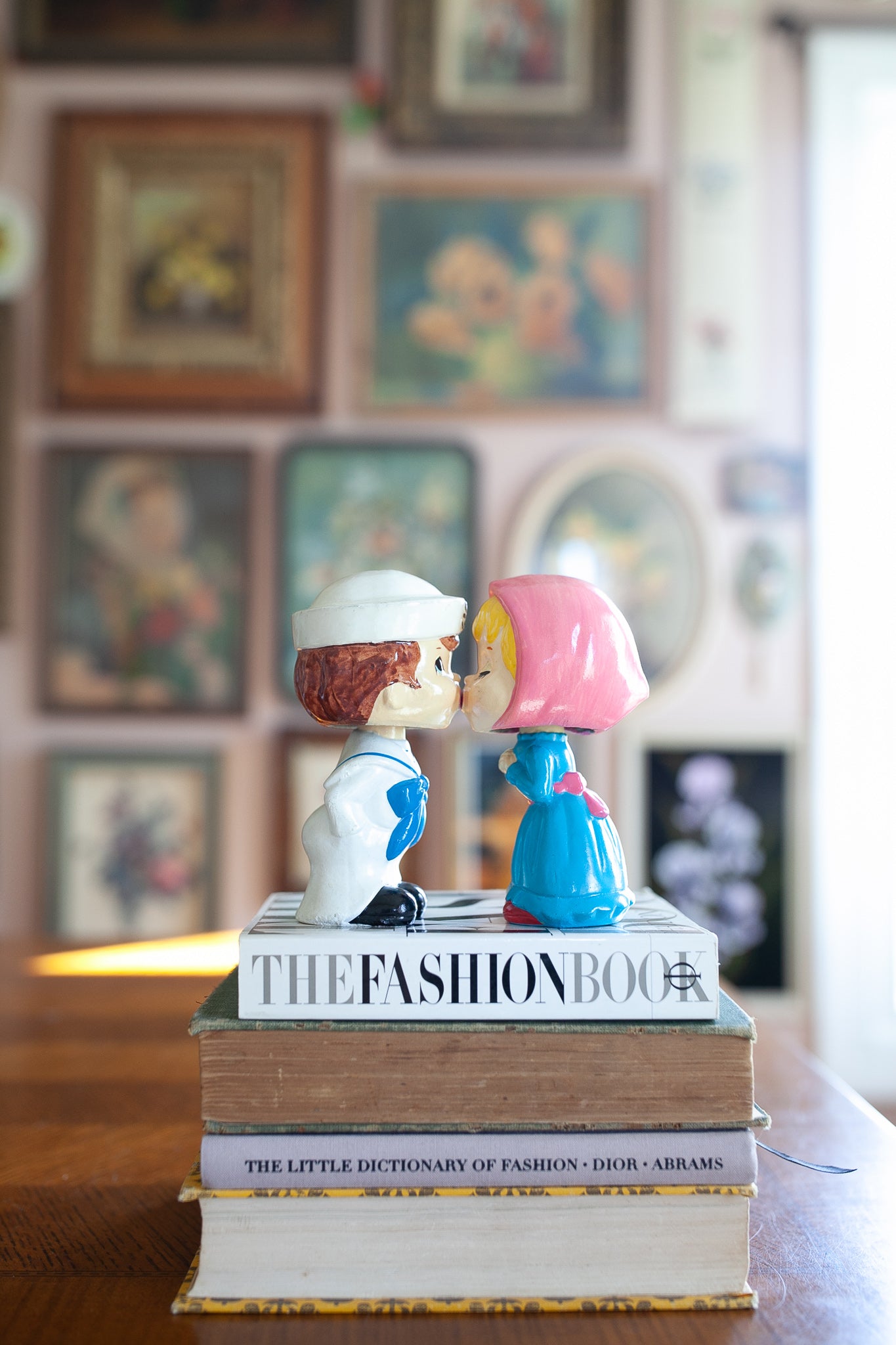 Vintage Sailor & Girl Kissing Magnetic Bobblehead Dolls
