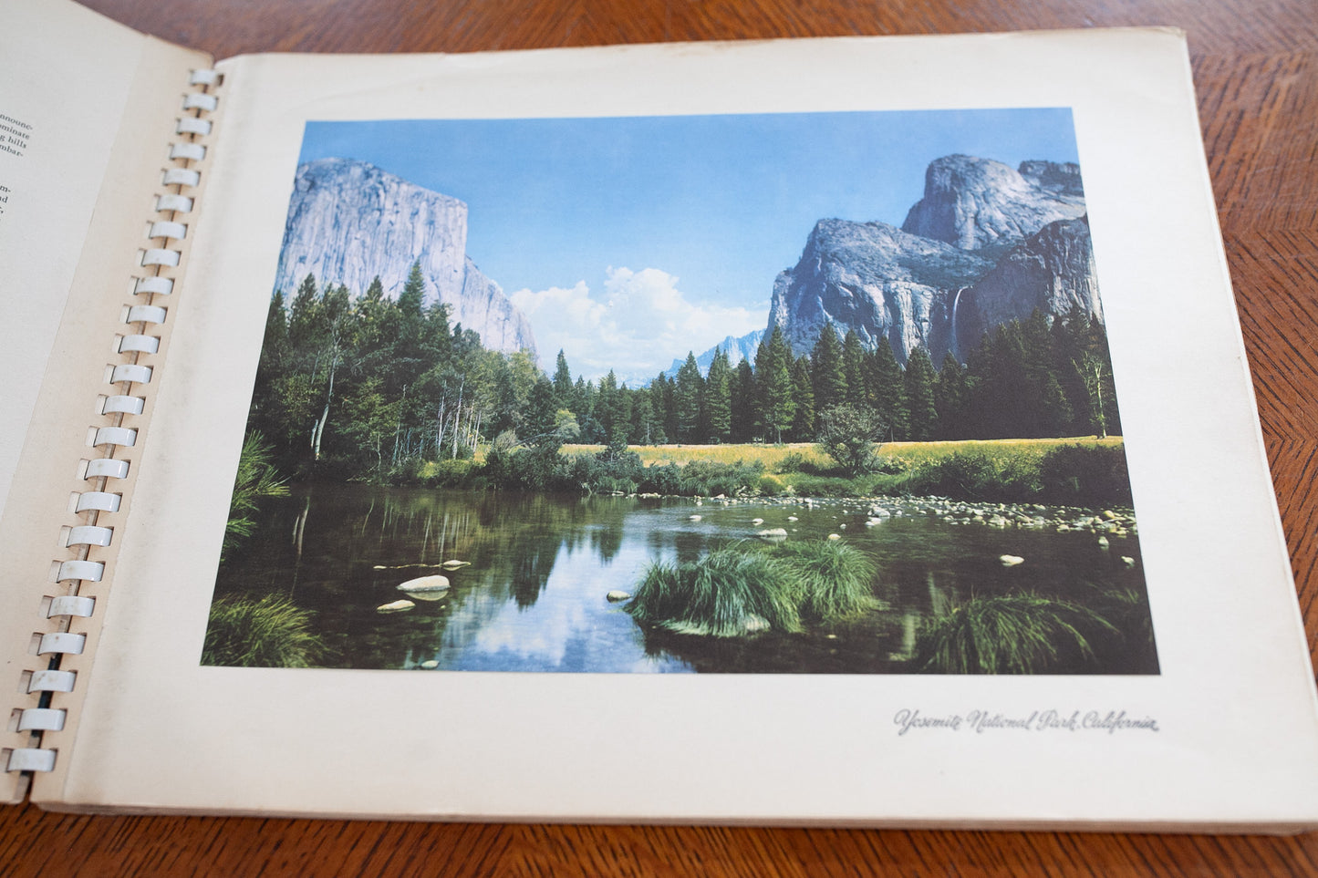 1946 Edition "See Your West" Standard of California Spiral w/ Art Prints