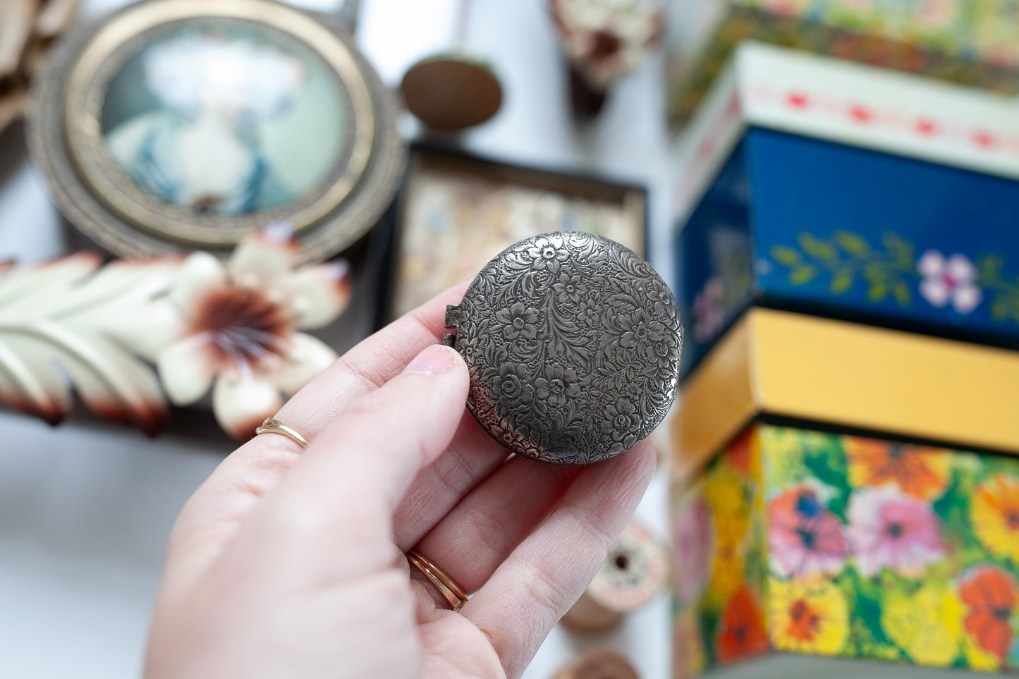 Vintage Revlon Mirrored Silver Tone Pressed Powder Compact- Silver Powder Compact