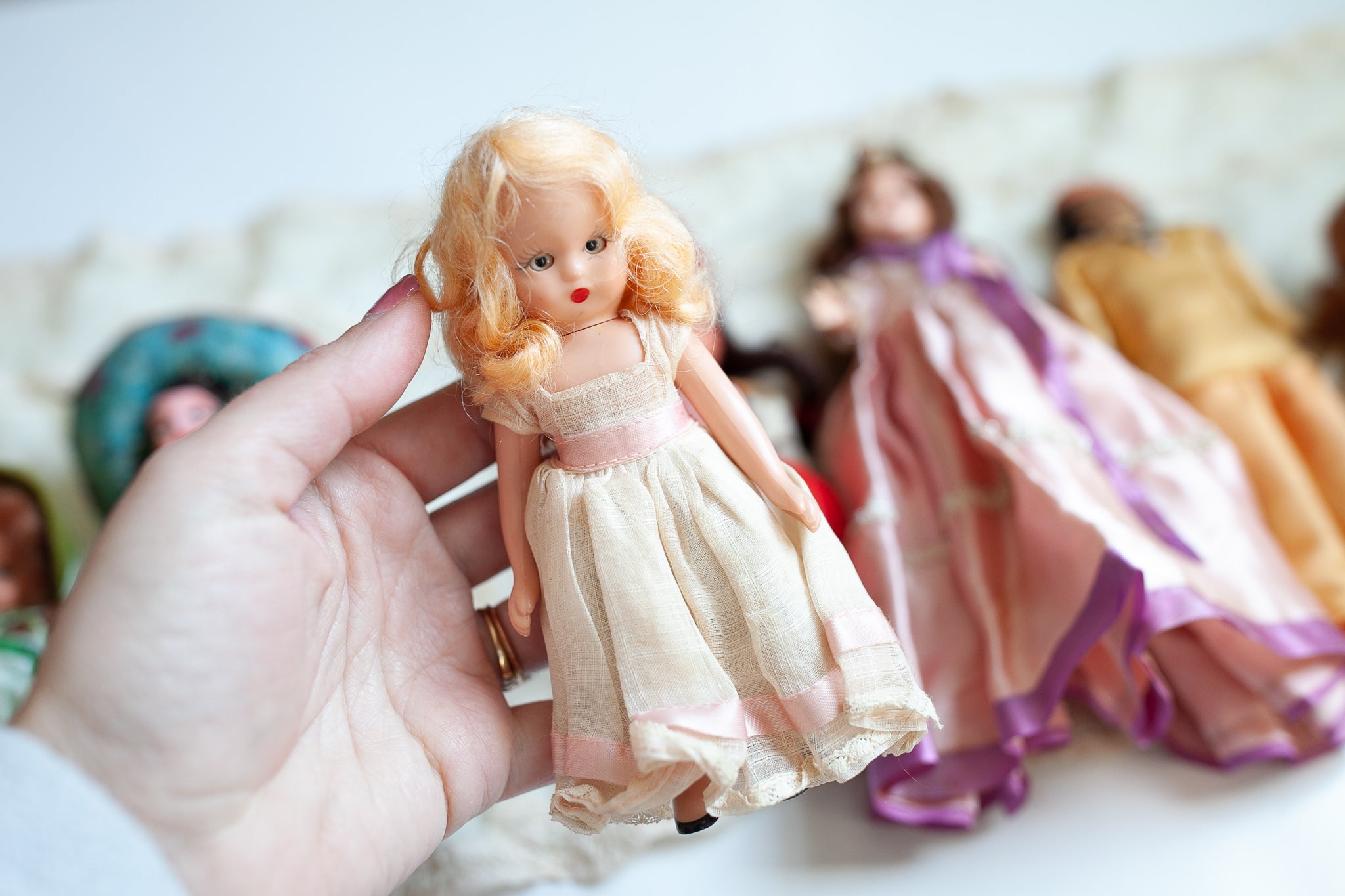 Antique sales plastic dolls