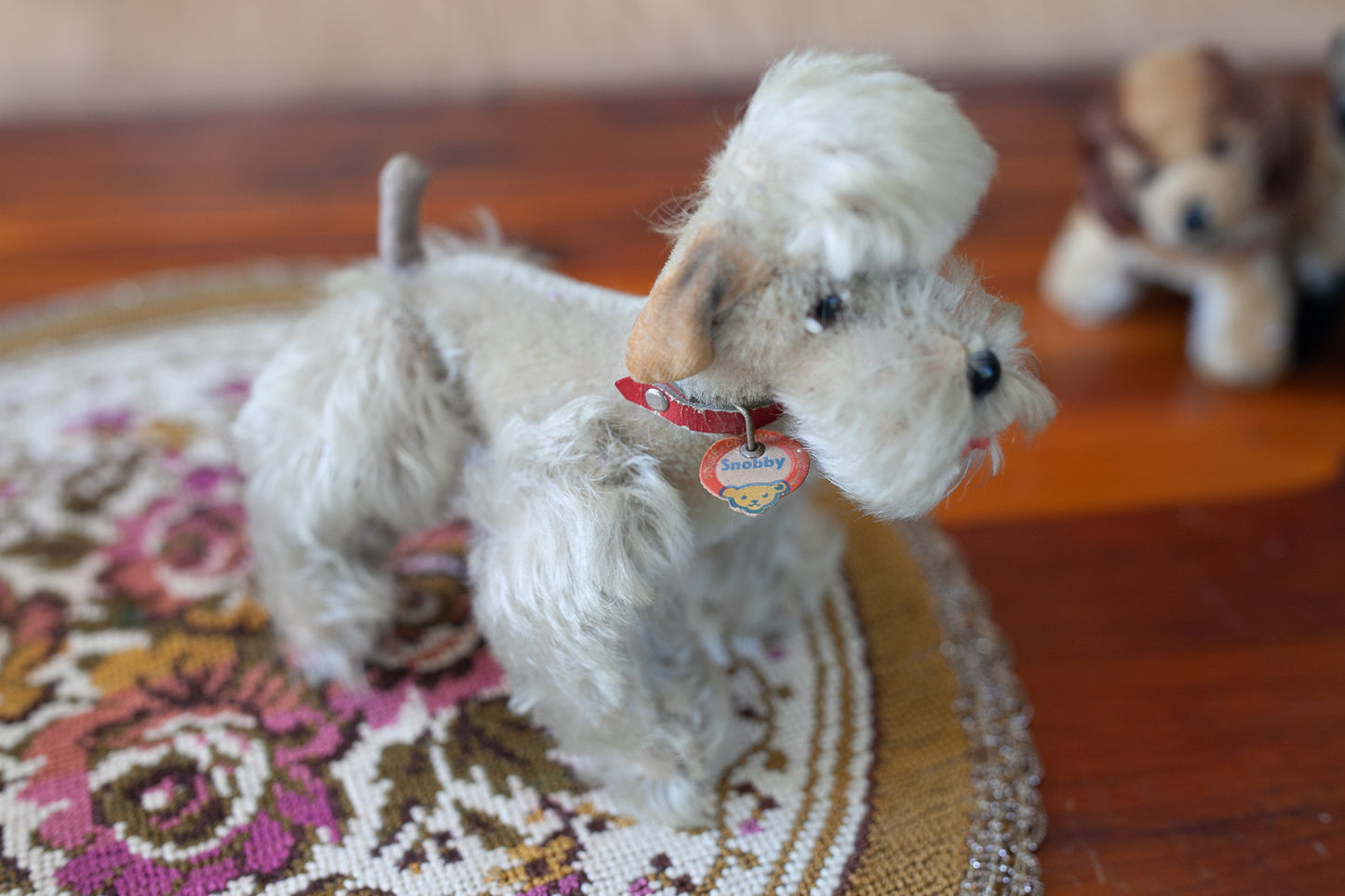 Vintage 1950s Steiff Mohair Miniature Gray Snobby Poodle Dog Name Tag Button