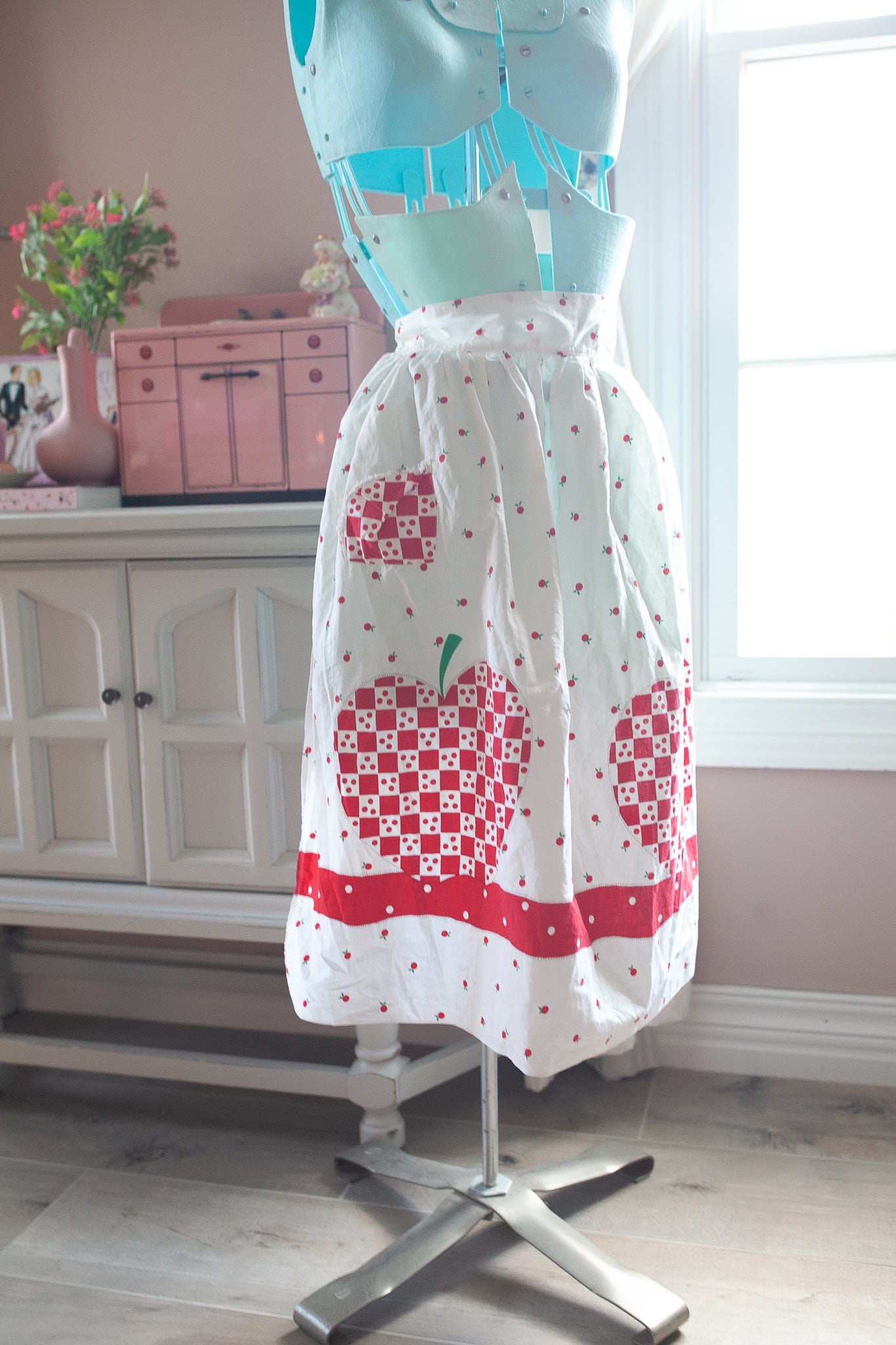 Vintage Apron- Half Apron - Apple apron