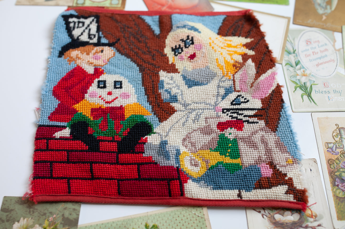 Vintage Cross Stitch Alice in Wonderland -Humpty Dumpty