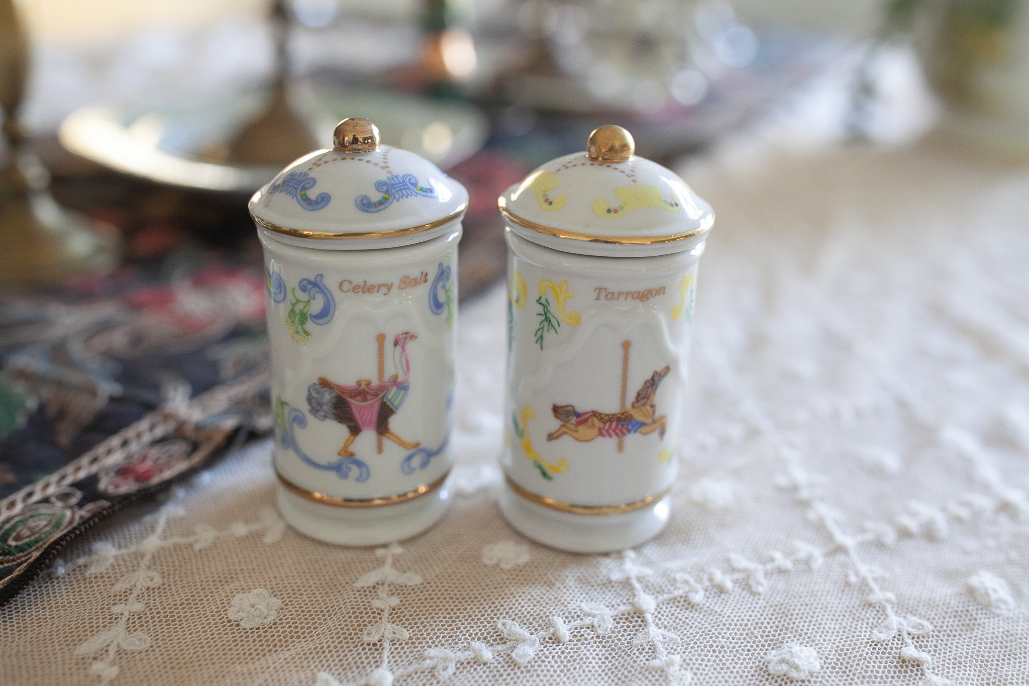 Lenox Carousel Spice Holder Tarragon Horse 1993 Lenox Carousel Spice Jars Vintage Spice Jars Vintage Spice Holders Spice Canisters Celery Salt