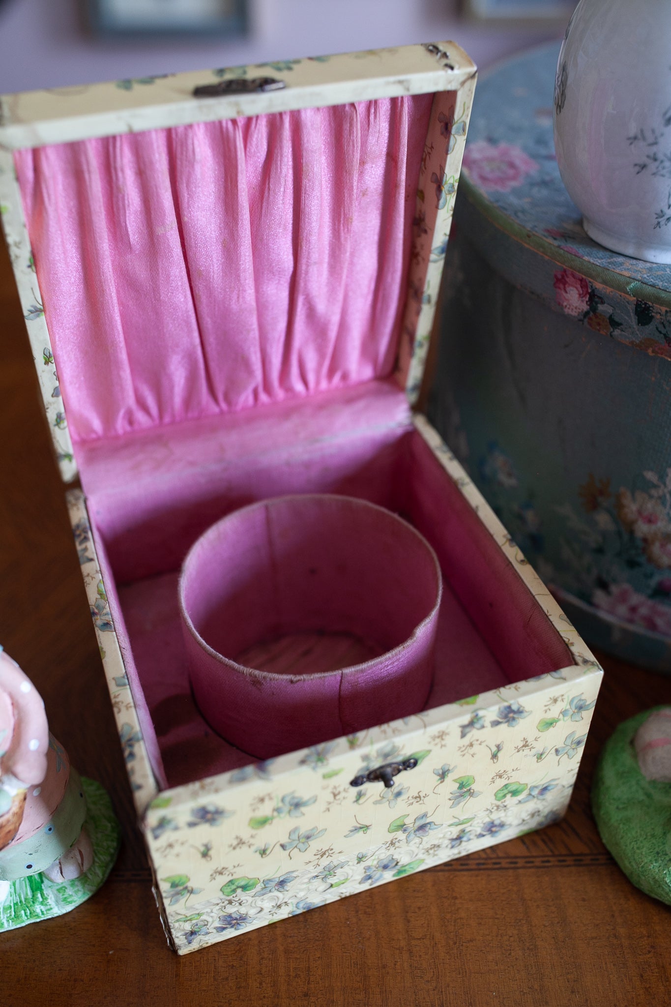 Antique Collar box -Celluloid Dresser Box