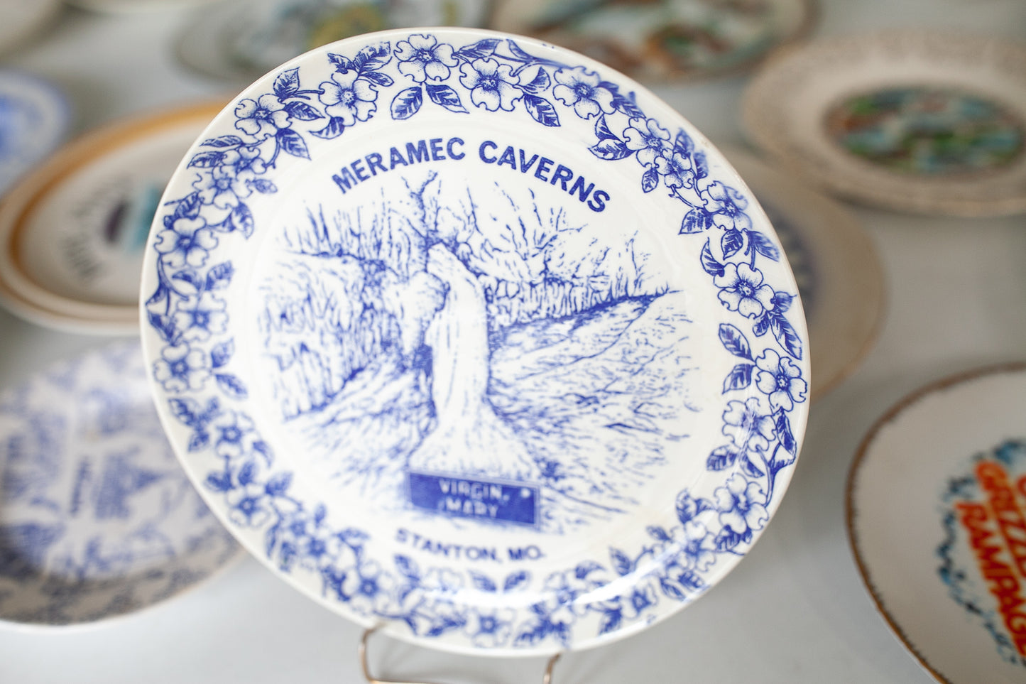 Meramec Caverns Missouri Plate - Tourist Plate - Blue and White Plate