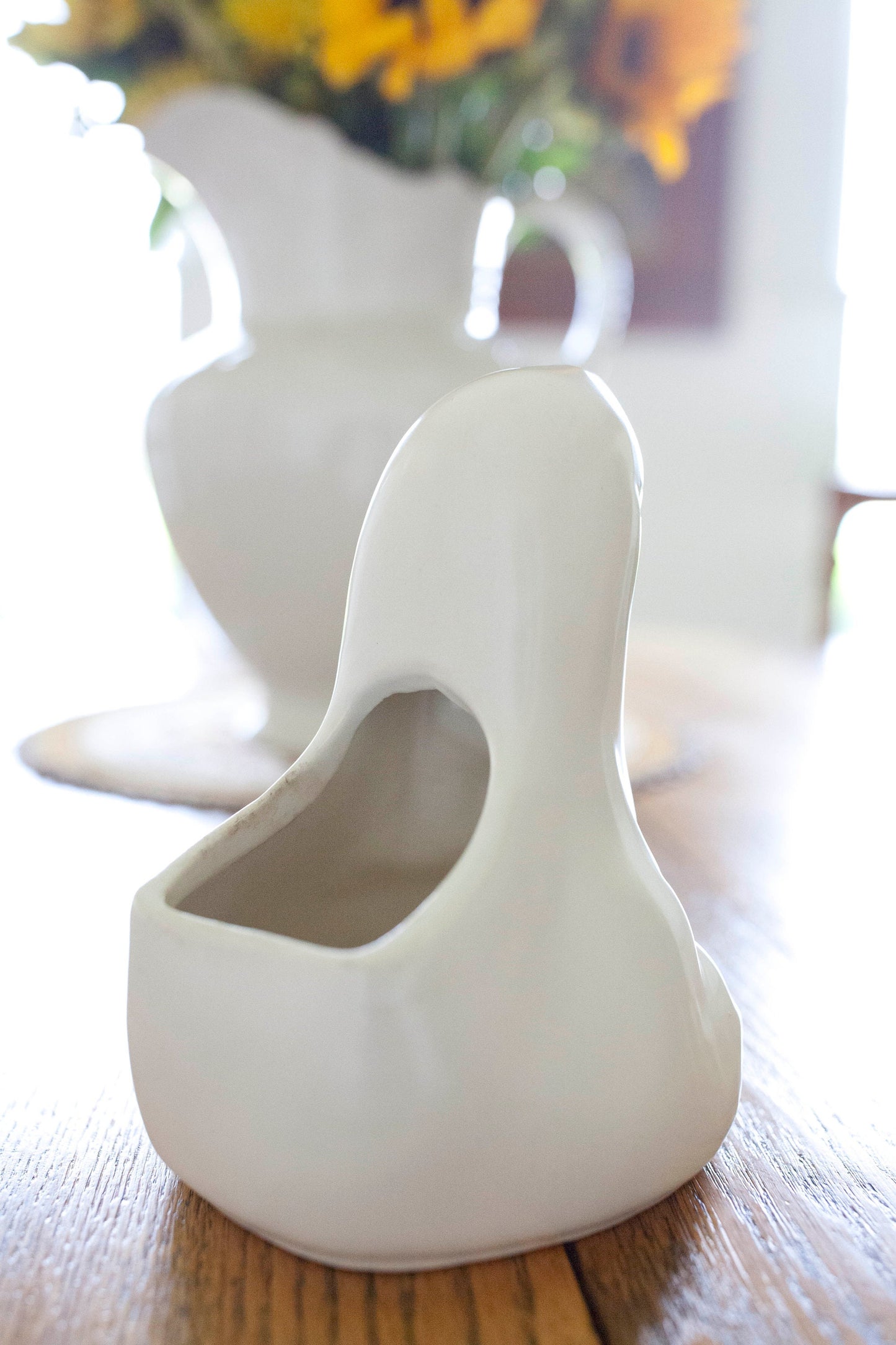 Mary Hull Vase - Vintage Hull Pottery- Madonna Vase- Planter White